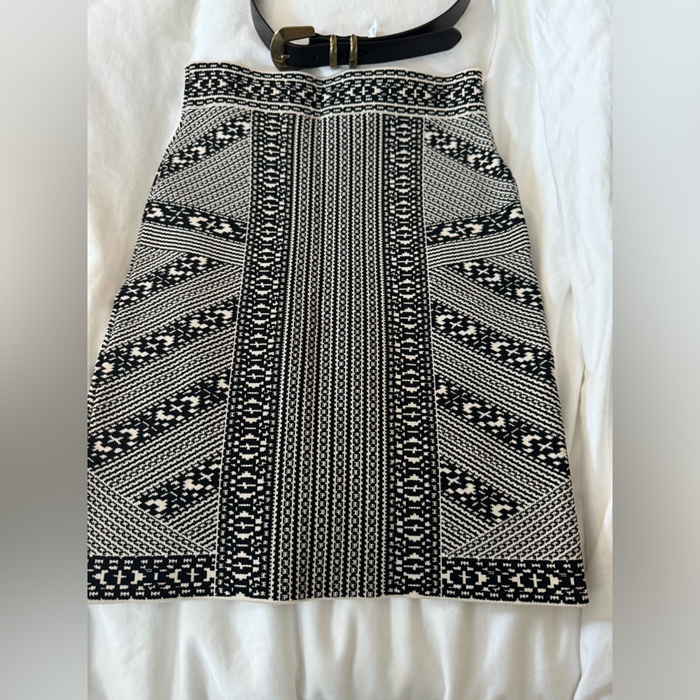 BCBG MAXAZRIA skirt
